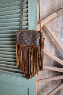 LEATHER AND VODKA MARLY CAMEL FRINGE 20CT KINGMAN TURQUOISE BAG -Steelers Style 0D6A0038