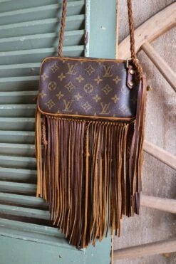 LEATHER AND VODKA MARLY CAMEL FRINGE 20CT KINGMAN TURQUOISE BAG -Steelers Style 0D6A0039