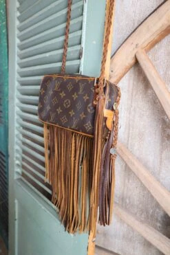 LEATHER AND VODKA MARLY CAMEL FRINGE 20CT KINGMAN TURQUOISE BAG -Steelers Style 0D6A0040