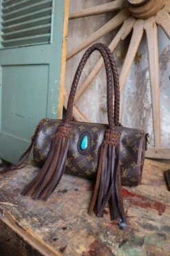 LEATHER AND VODKA PAPILLION PM CHOCOLATE 35CT BISBEE TURQUOISE BAG 18 LEATHER AND VODKA PAPILLION PM CHOCOLATE 35CT BISBEE TURQUOISE BAG -Steelers Style 0D6A0043
