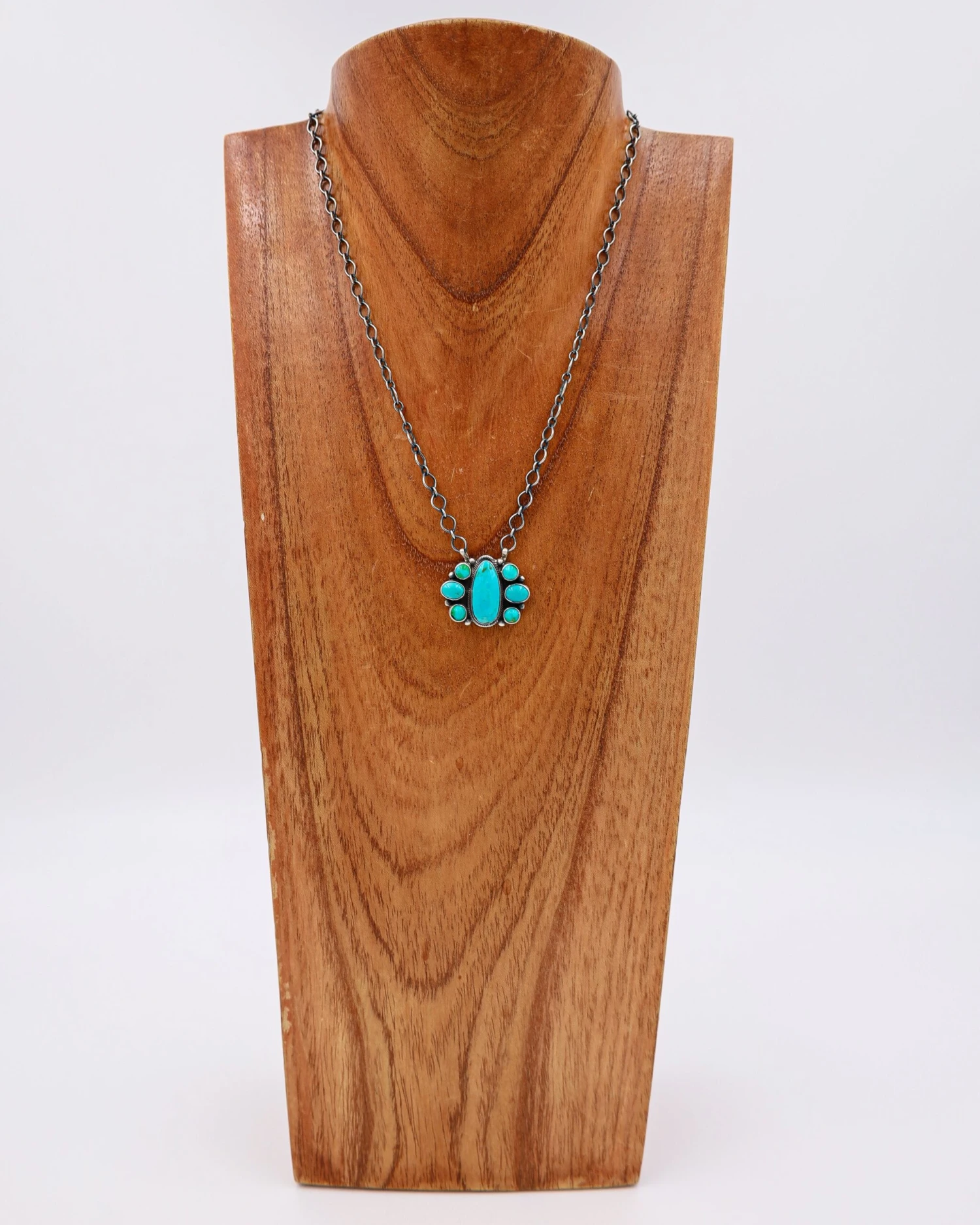 7 SMALL TURQUOISE STONES ON CHAIN NECKLACE 1 7 SMALL TURQUOISE STONES ON CHAIN NECKLACE