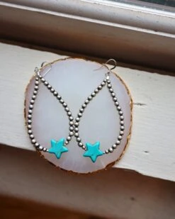 TURQUOISE STAR ON NAVAJO PEARL EARRING