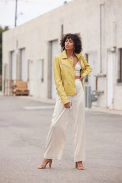 MAURITIUS WOMEN'S SOFIA JACKET- YELLOW -Steelers Style 20220731 03968 720x 021f92e8 3a5d 4127 bb82 bfdbc6427034