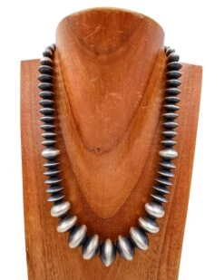 24" NAVAJO PEARL LARGE GRADUATED SAUCERS NECKLACE