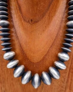 24" NAVAJO PEARL LARGE GRADUATED SAUCERS NECKLACE -Steelers Style 223 074b2796 ef27 4972 9e85 b811f56a4868