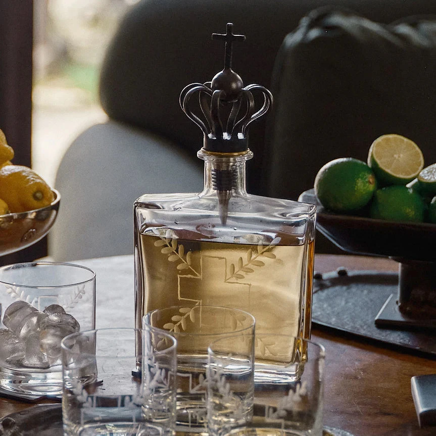 JAN BARBOGLIO IMPERIO ENGRAVED DECANTER 2 JAN BARBOGLIO IMPERIO ENGRAVED DECANTER - Image 2