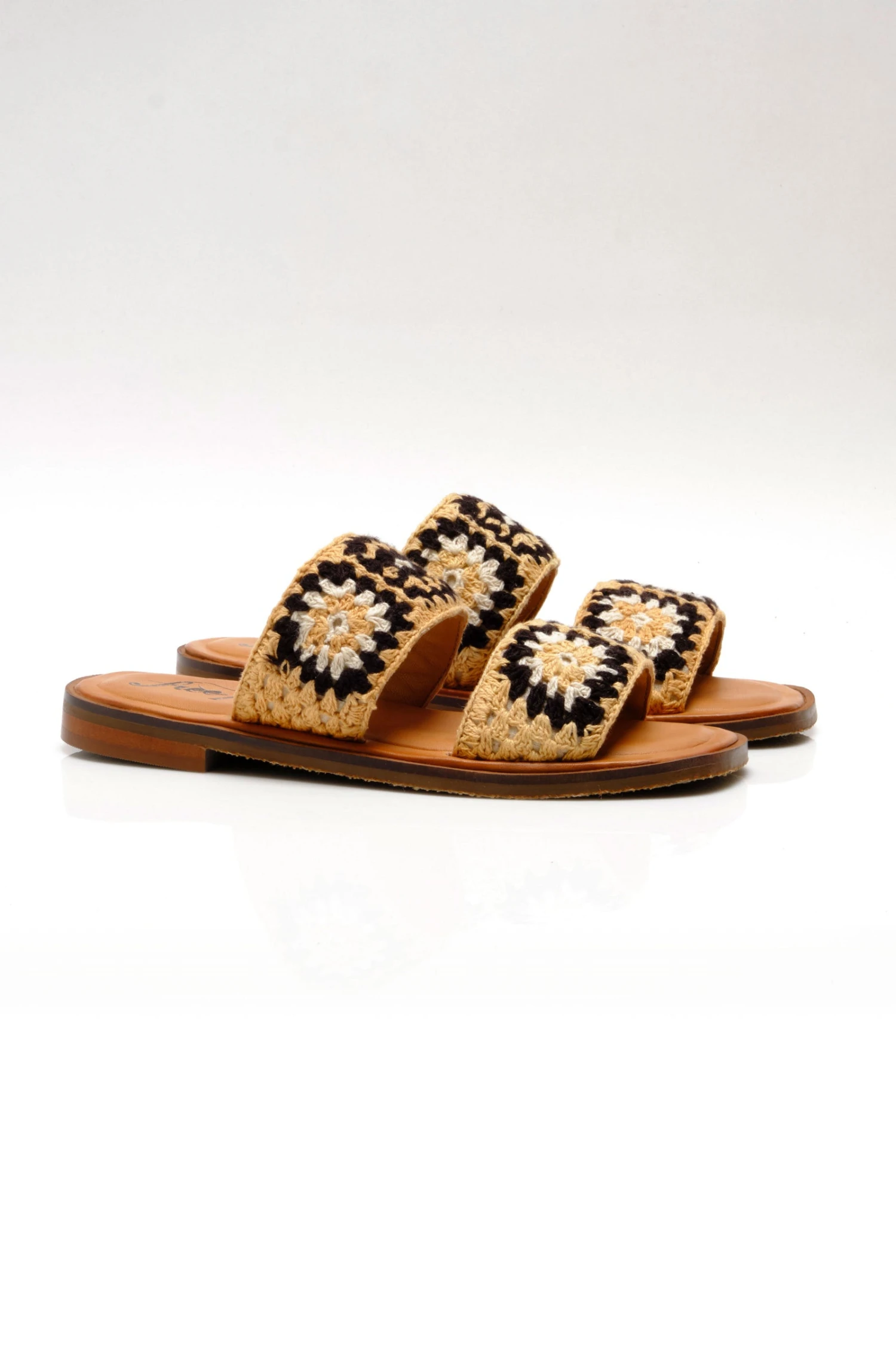 FREE PEOPLE JULIET CROCHET SANDAL 8 FREE PEOPLE JULIET CROCHET SANDAL - Image 8