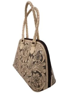 QUE CHULA MALENTINE MEDIANO CREAM PURSE -Steelers Style image f4c943a8 4846 40ee 9aa8 bed79d2569fd